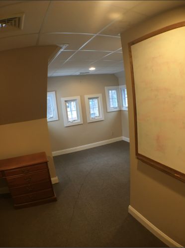 1802 Elm St, Manchester, NH 03104